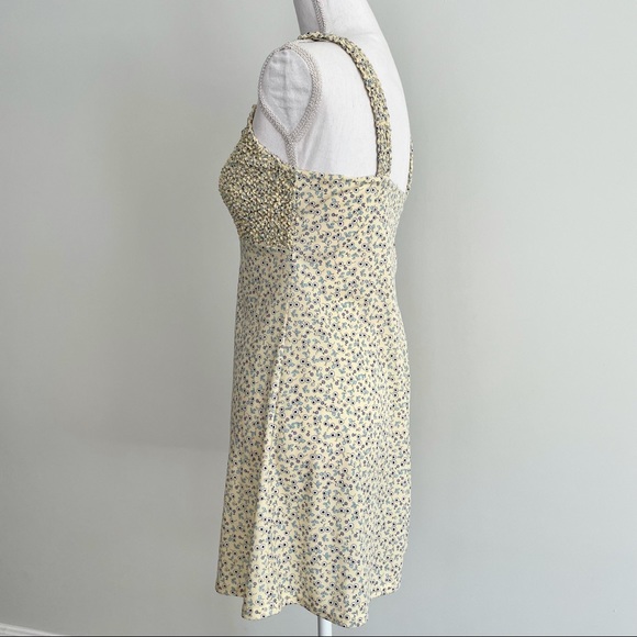 Summer Dress | Size: Medium (Juniors) - Picture 2 of 6